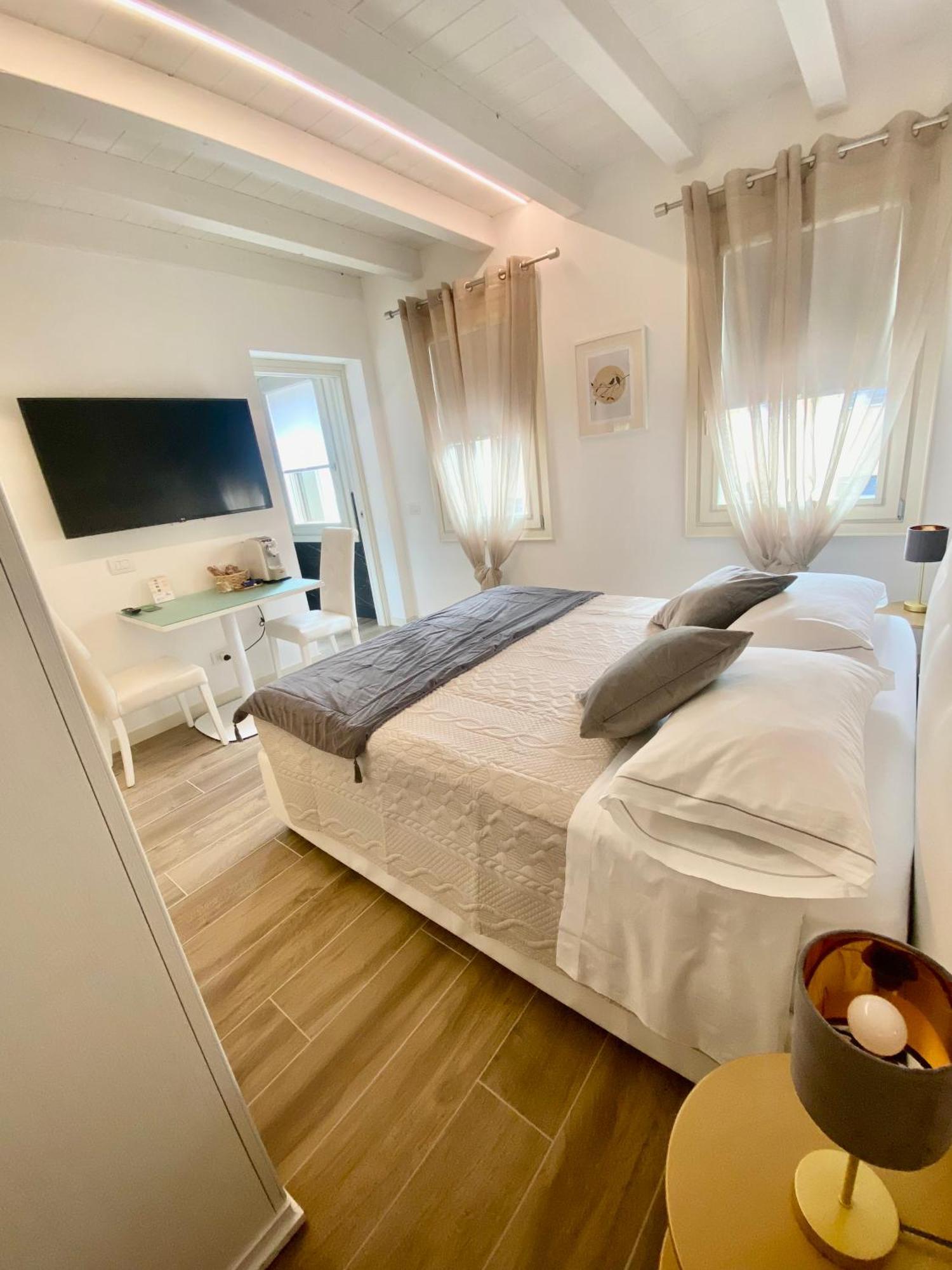 Star Soave Rooms - Locazione Turistica Екстер'єр фото
